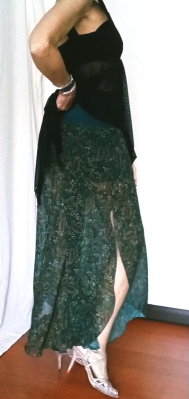 Pantalone Ala Lungo